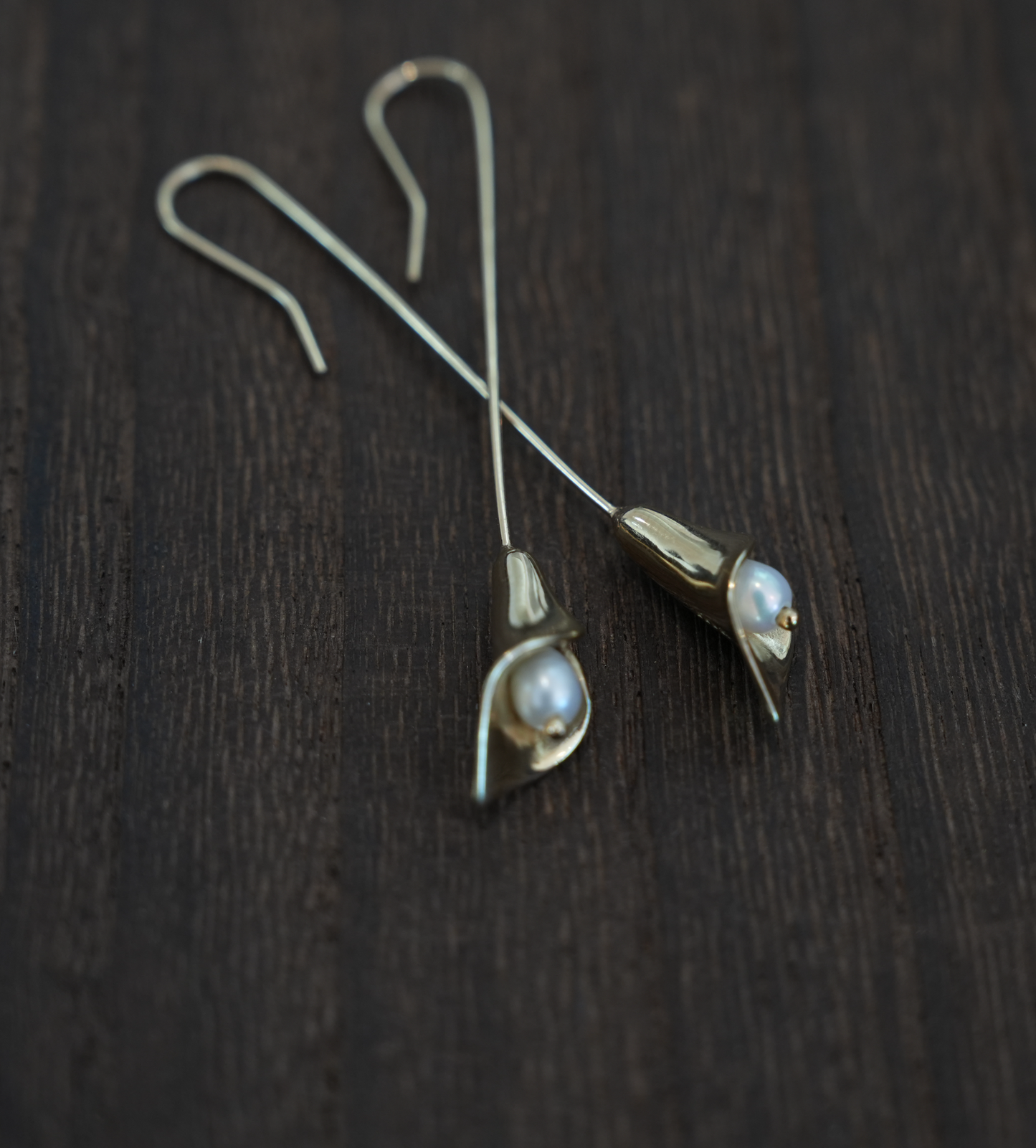 Midnight Lilly Earrings