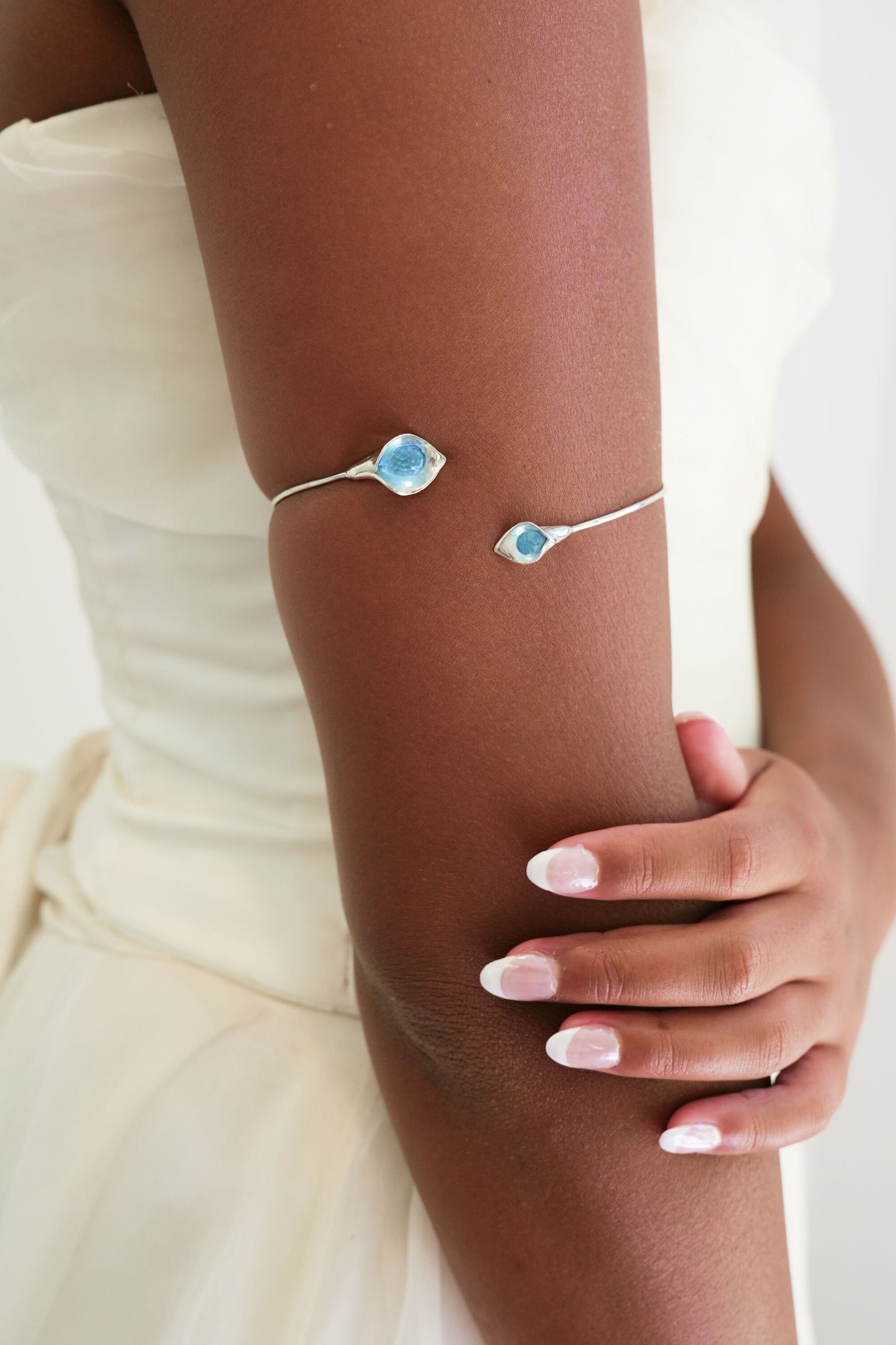 Midnight Lilly Arm Cuff