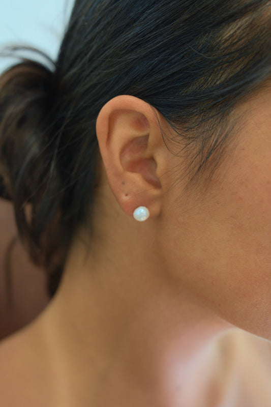 Le Perla Petite Studs